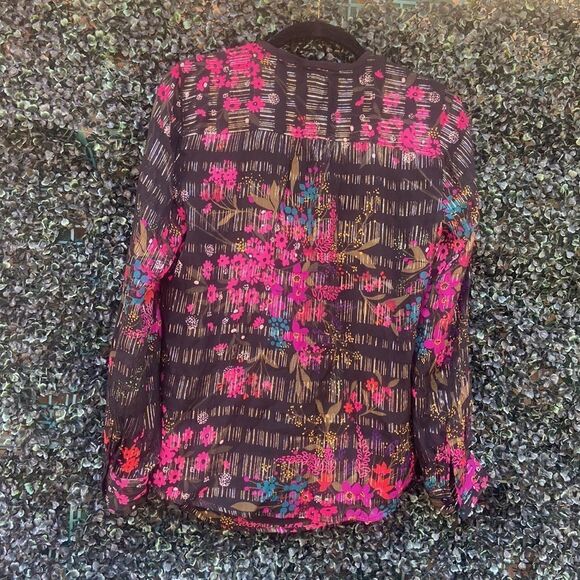 Trina Turk Sheer Colorful Floral Print Metallic Silk Blouse Ladies Small - Picture 7 of 7